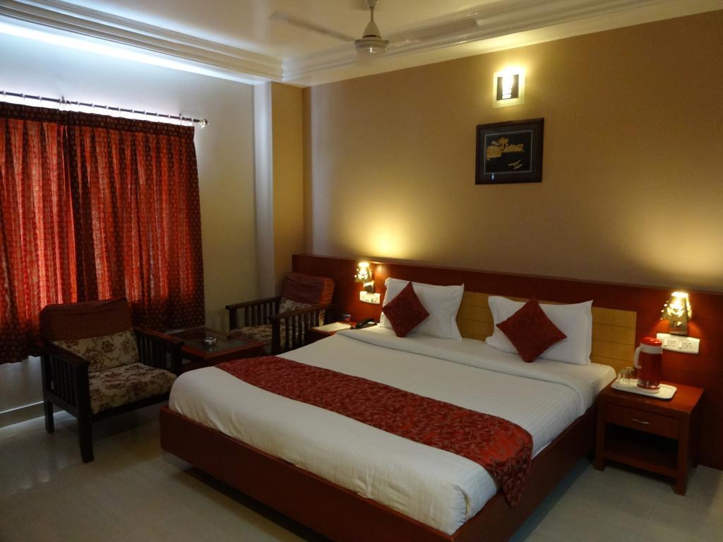 Hotel Green Palace Puducherry Zewnętrze zdjęcie